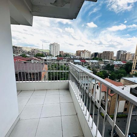 Suite Apartment On Pushkin Street Єреван Екстер'єр фото