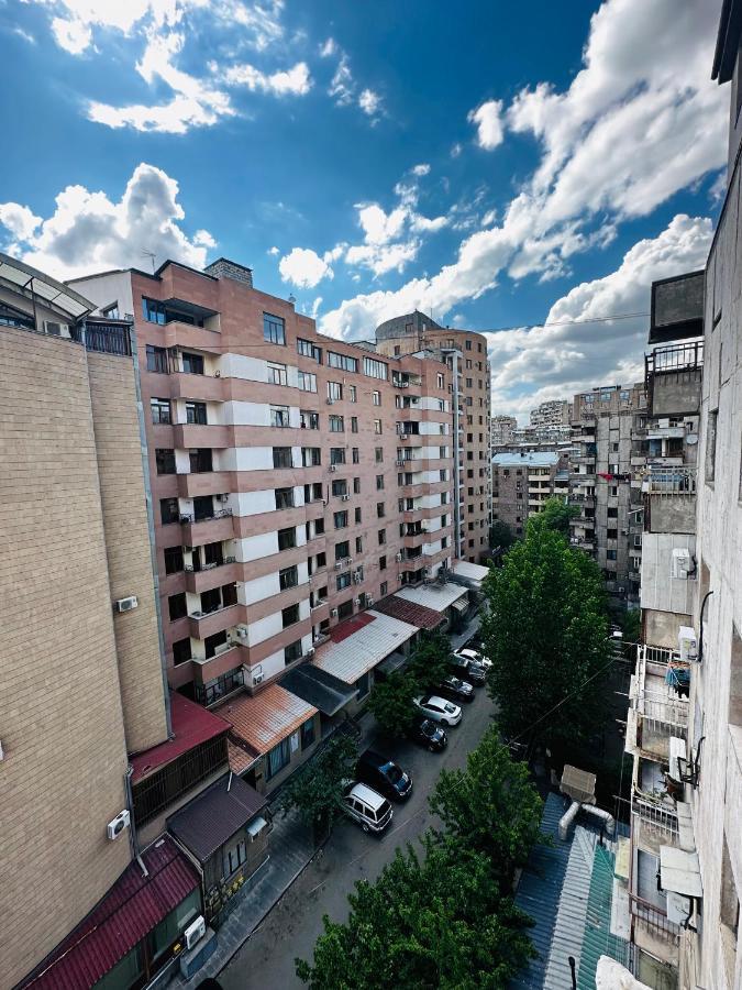 Suite Apartment On Pushkin Street Єреван Екстер'єр фото